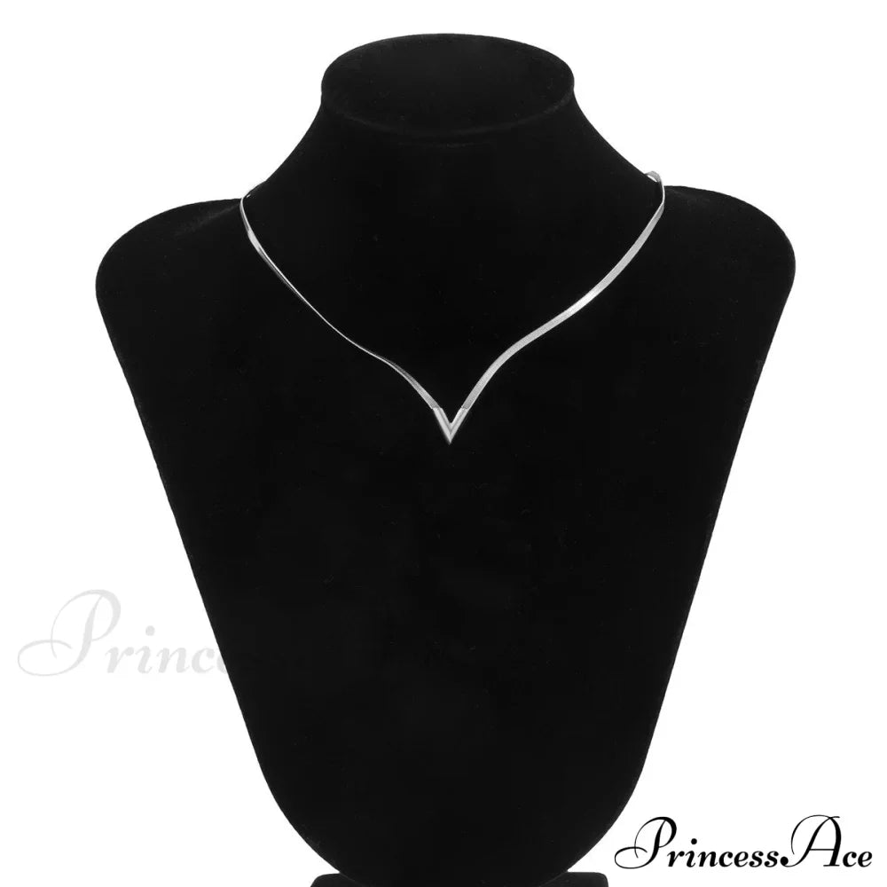Simple Men's Jewelry Creative V-shaped Necklace image 4