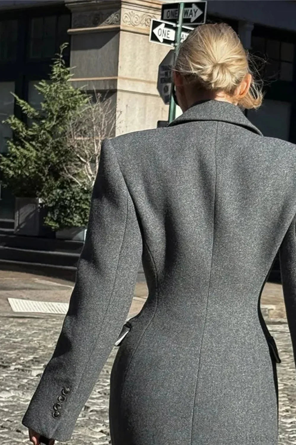 Single-Breasted Wool Coat image 4