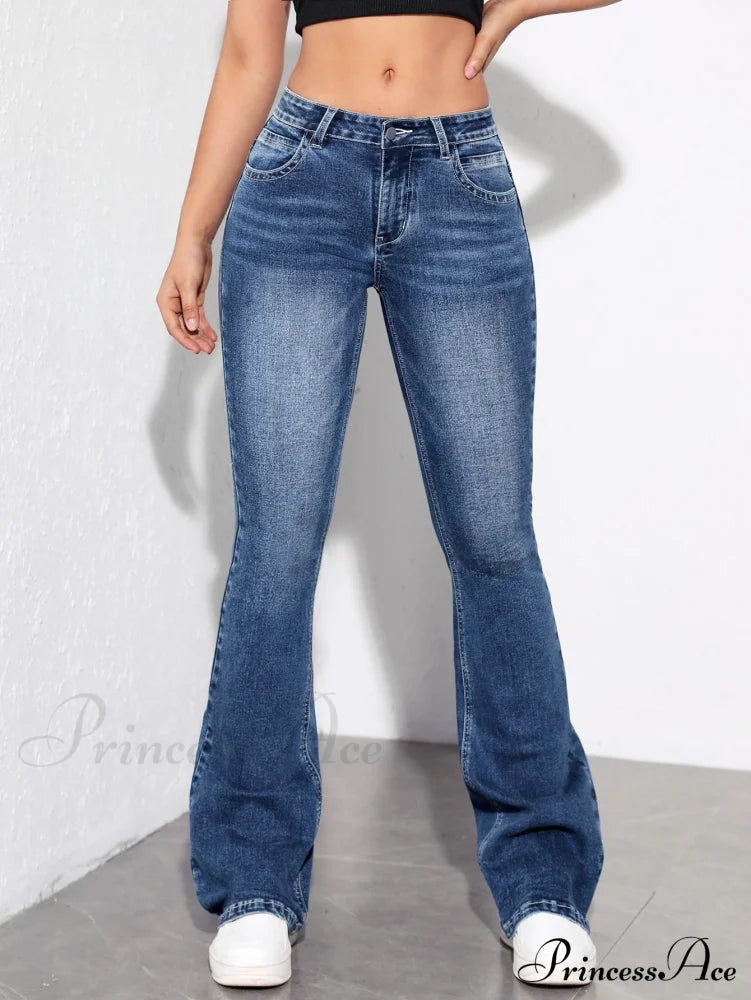 Slant Pocket Flare Leg Jeans image 6