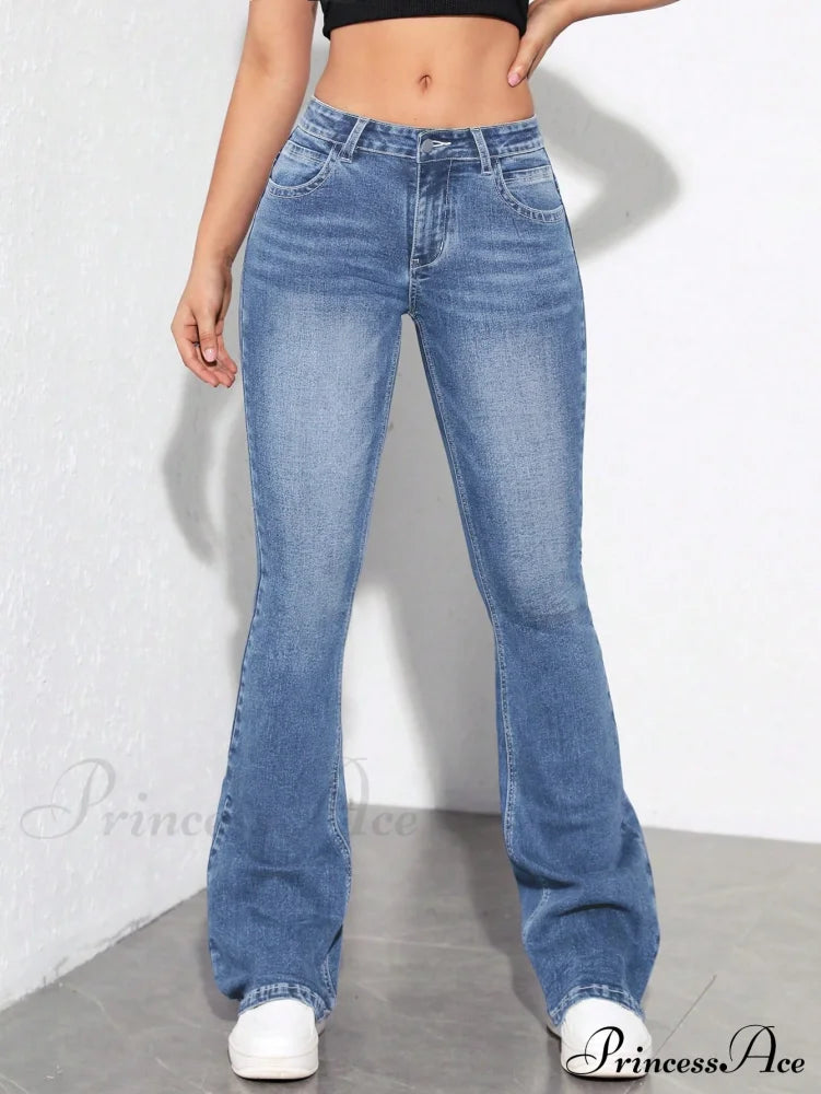 Slant Pocket Flare Leg Jeans image 7