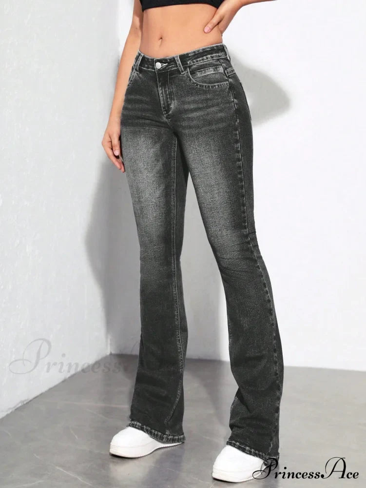 Slant Pocket Flare Leg Jeans image 4