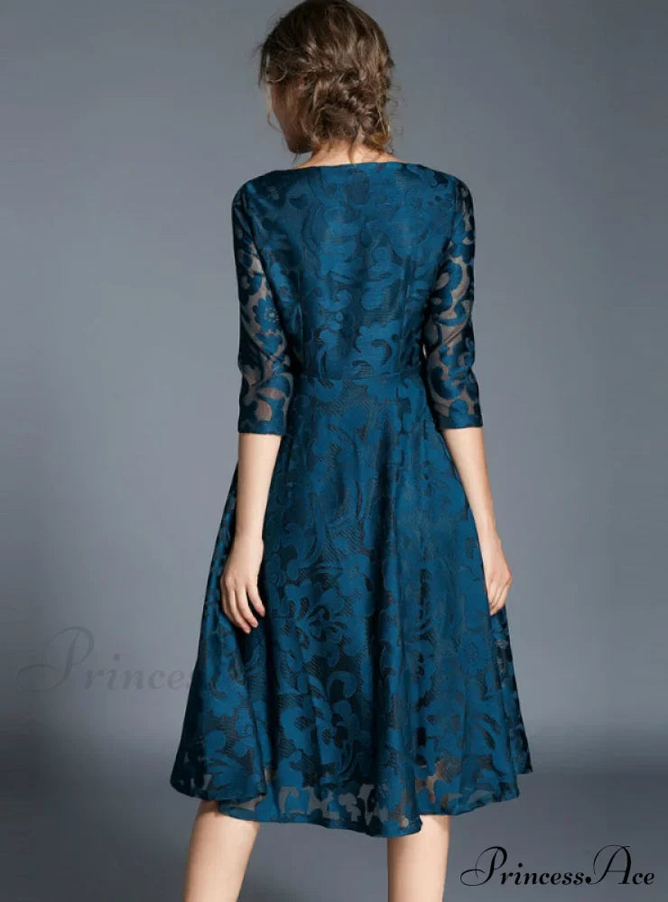 Slim Lace Casual Party Dress image 2