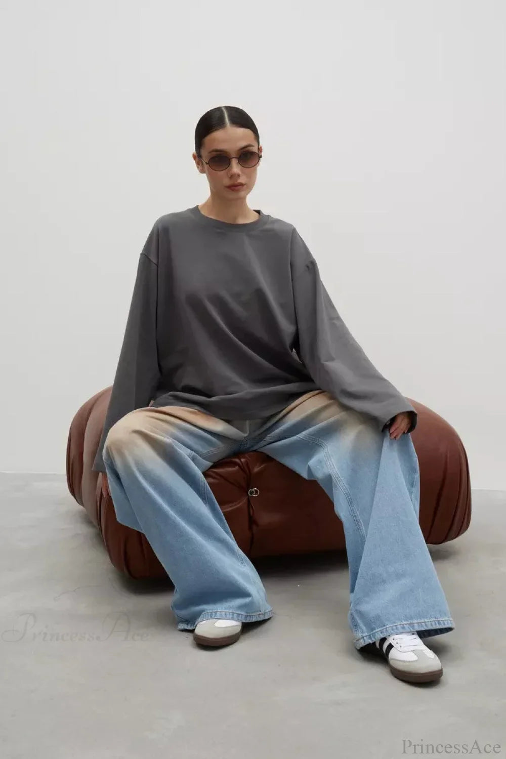 Solid Color Crew Neck Loose Casual Long Sleeve Tee image 2