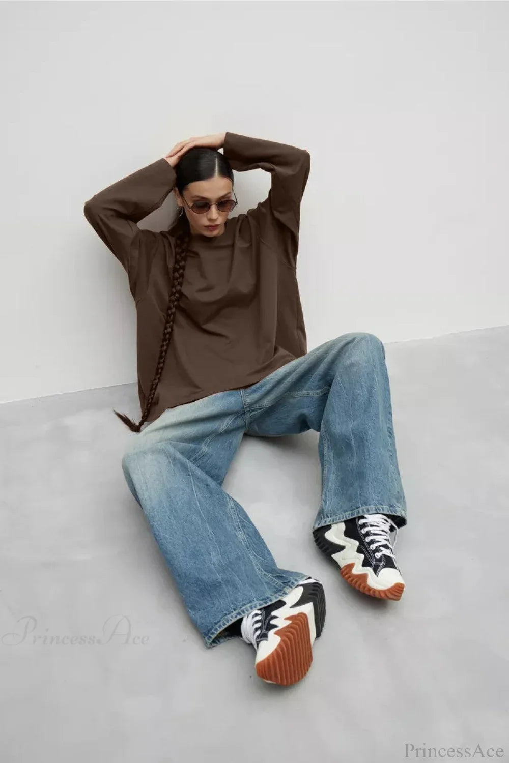 Solid Color Crew Neck Loose Casual Long Sleeve Tee image 9