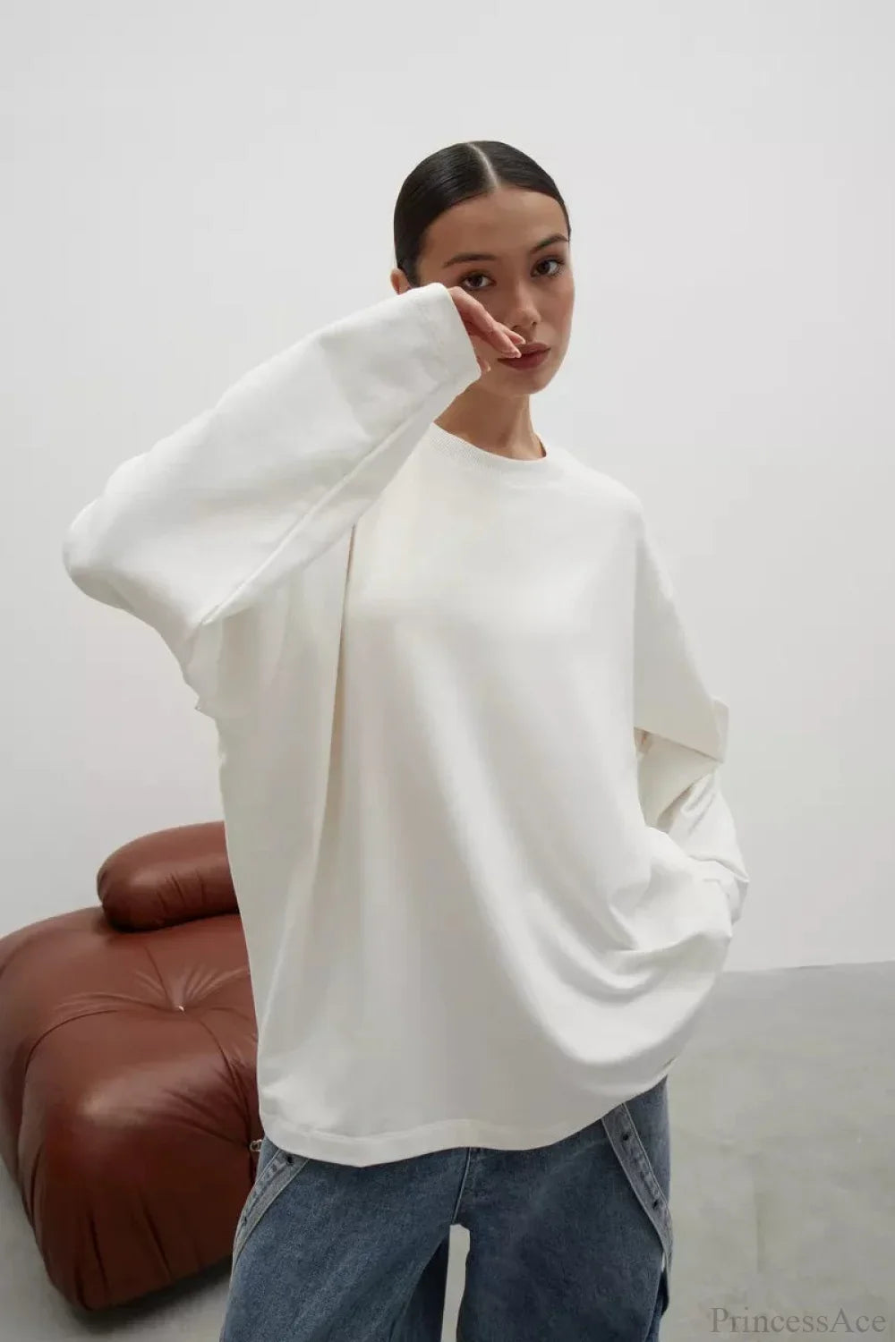 Solid Color Crew Neck Loose Casual Long Sleeve Tee image 3