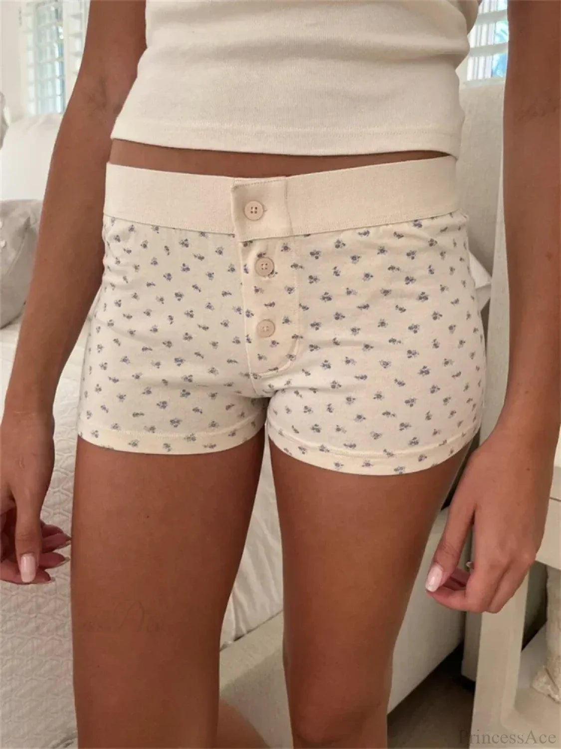 Solid Heart Print Elastic Short image 3