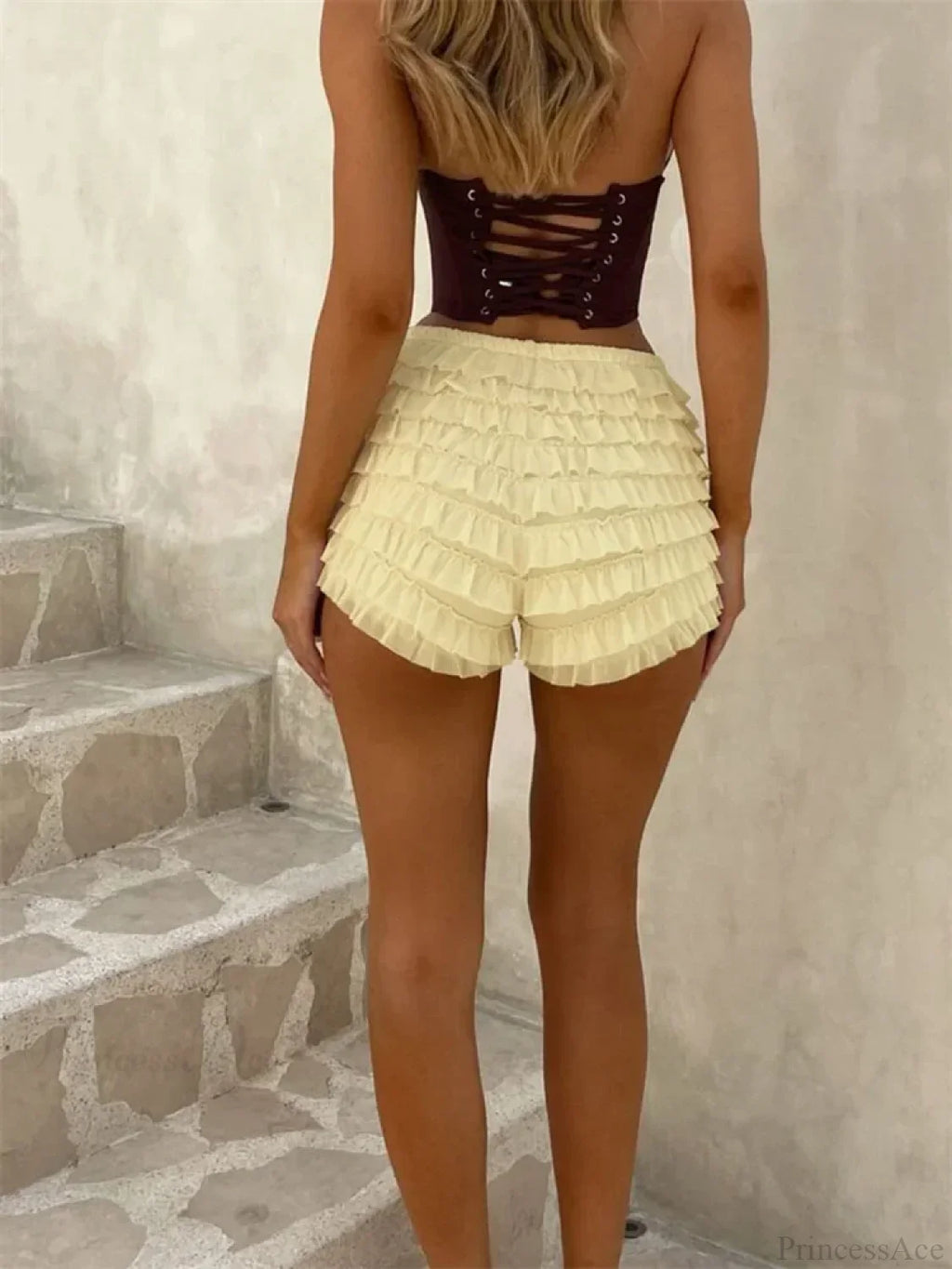 Solid Layered Ruched Slim Short image 2