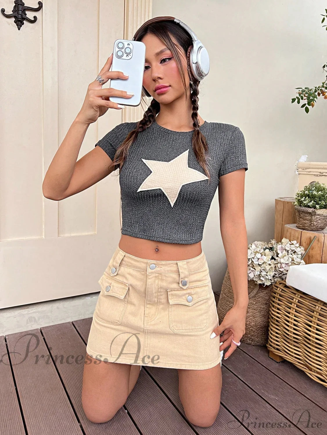 Star Patched Crop Tee image 7