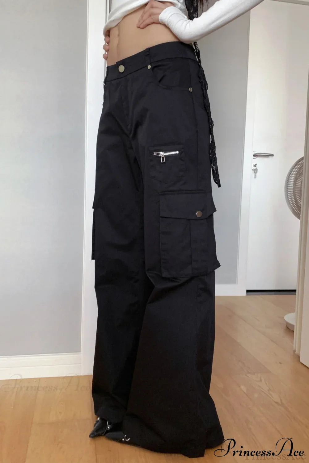 Straight-Leg Multi-Pocket High-Waisted Cargo Pants image 10