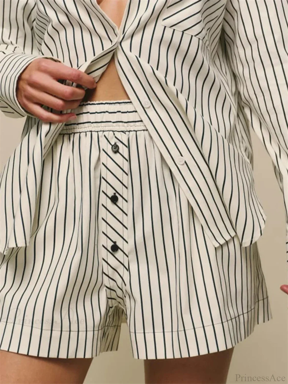 Striped Button Wide Leg Short image 3
