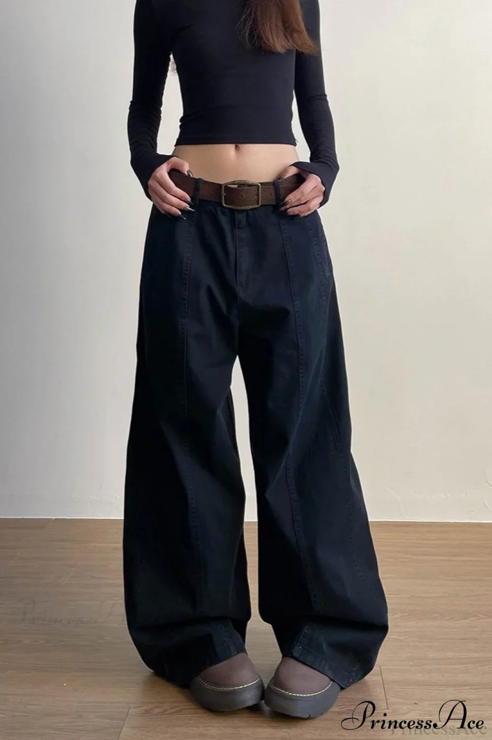 Structured Tailored Wide-Leg Cargo Pants image 3