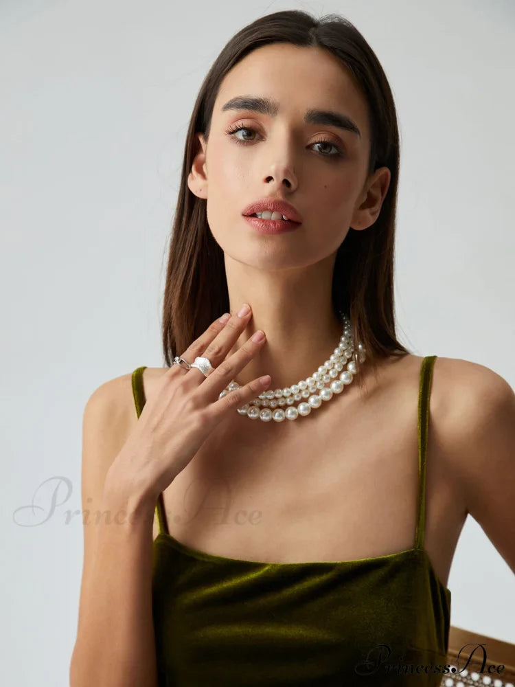 Elegant Layered Pearl Necklace image 4