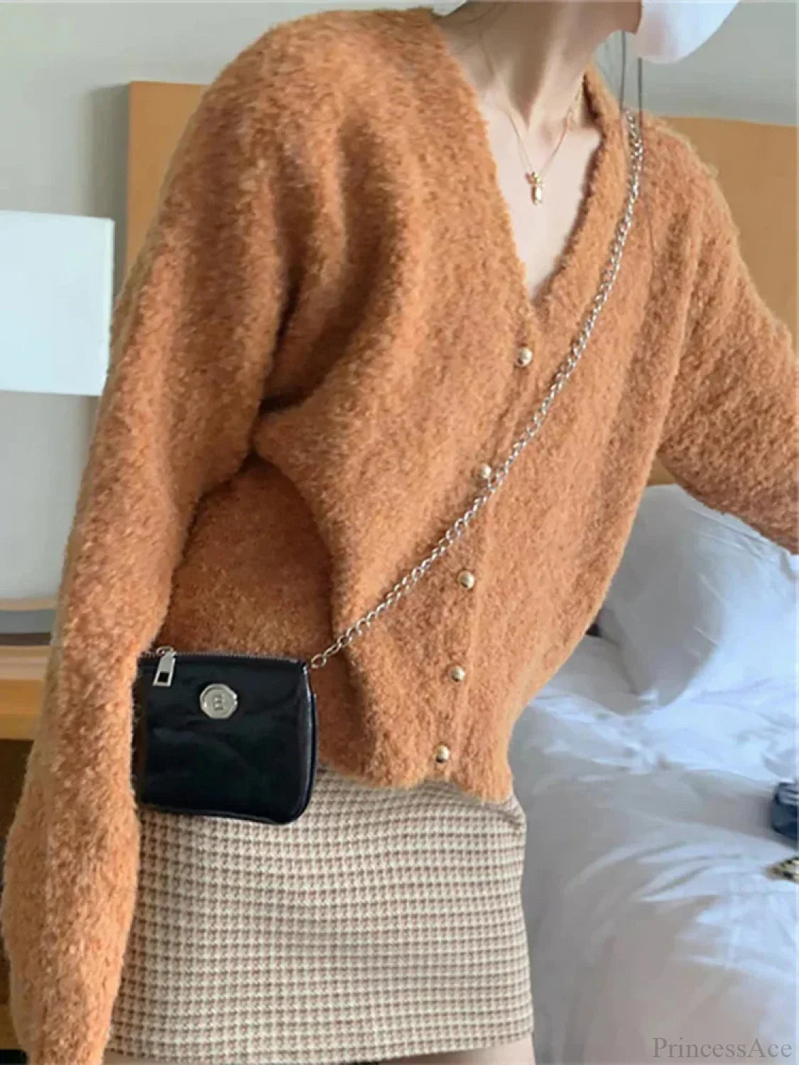 V-neck Cashmere Knit Cardigan image 4