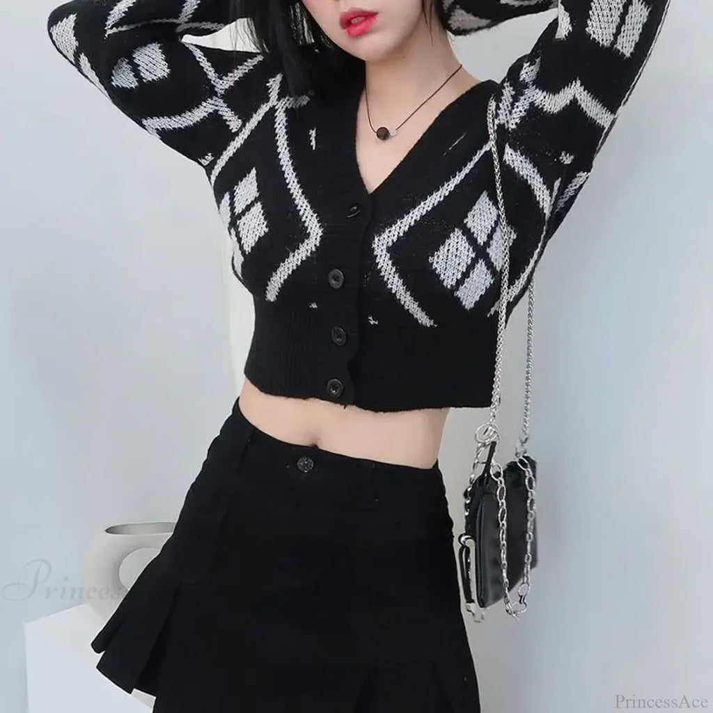 V-neck Printed Button Cardigan image 6