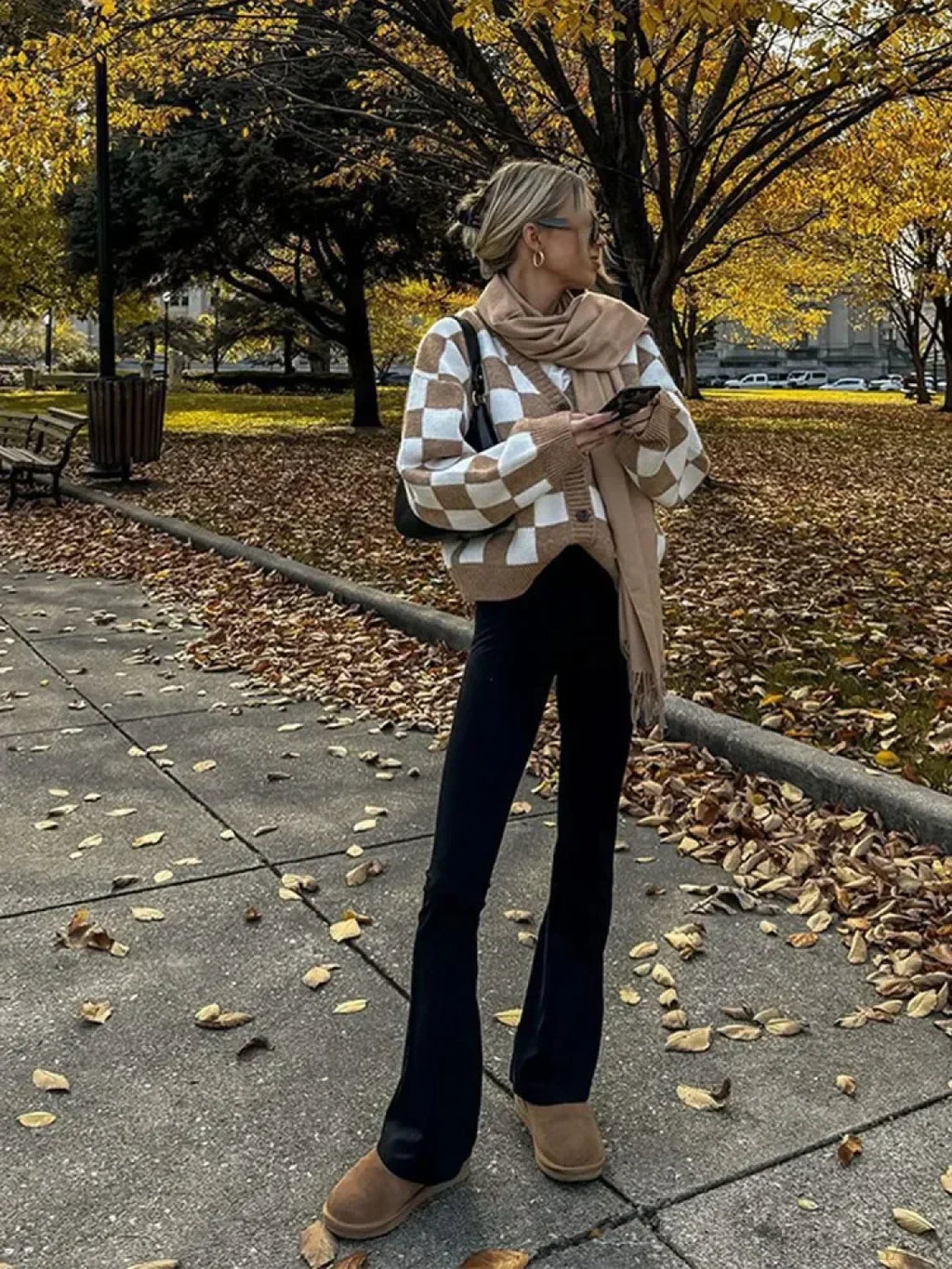 V-neck Square Printed Color Block Cardigan image 5