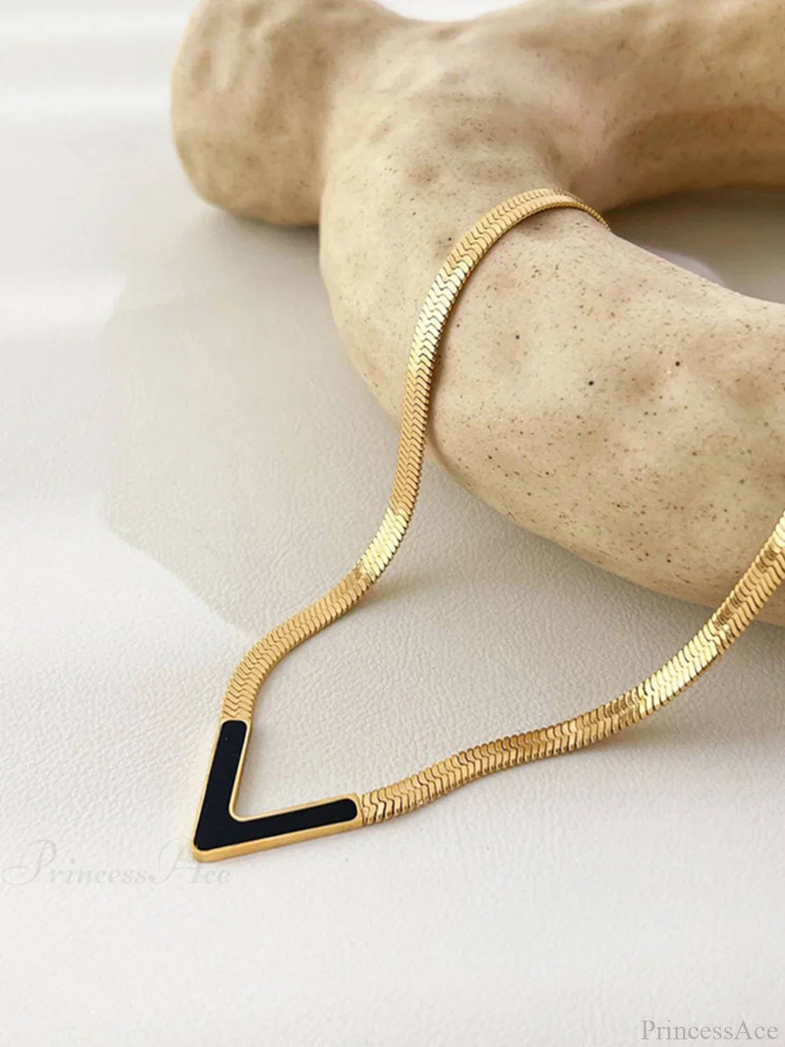 Victoria Charming Necklace image 5