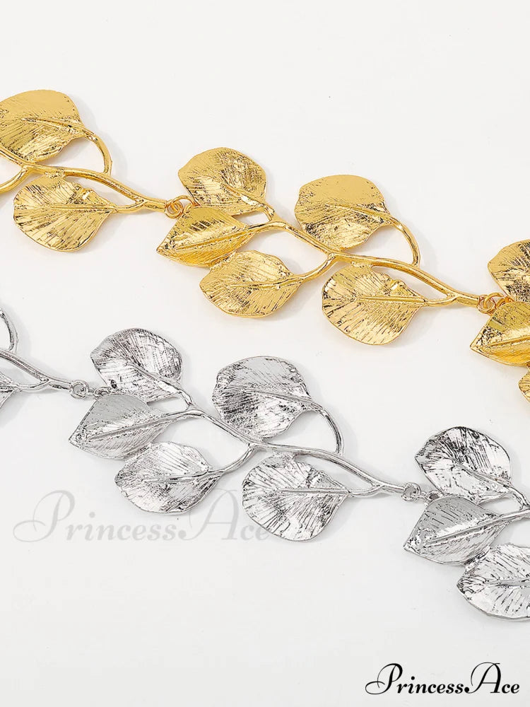 Vintage Alloy Graceful Leaf Design Necklace image 4