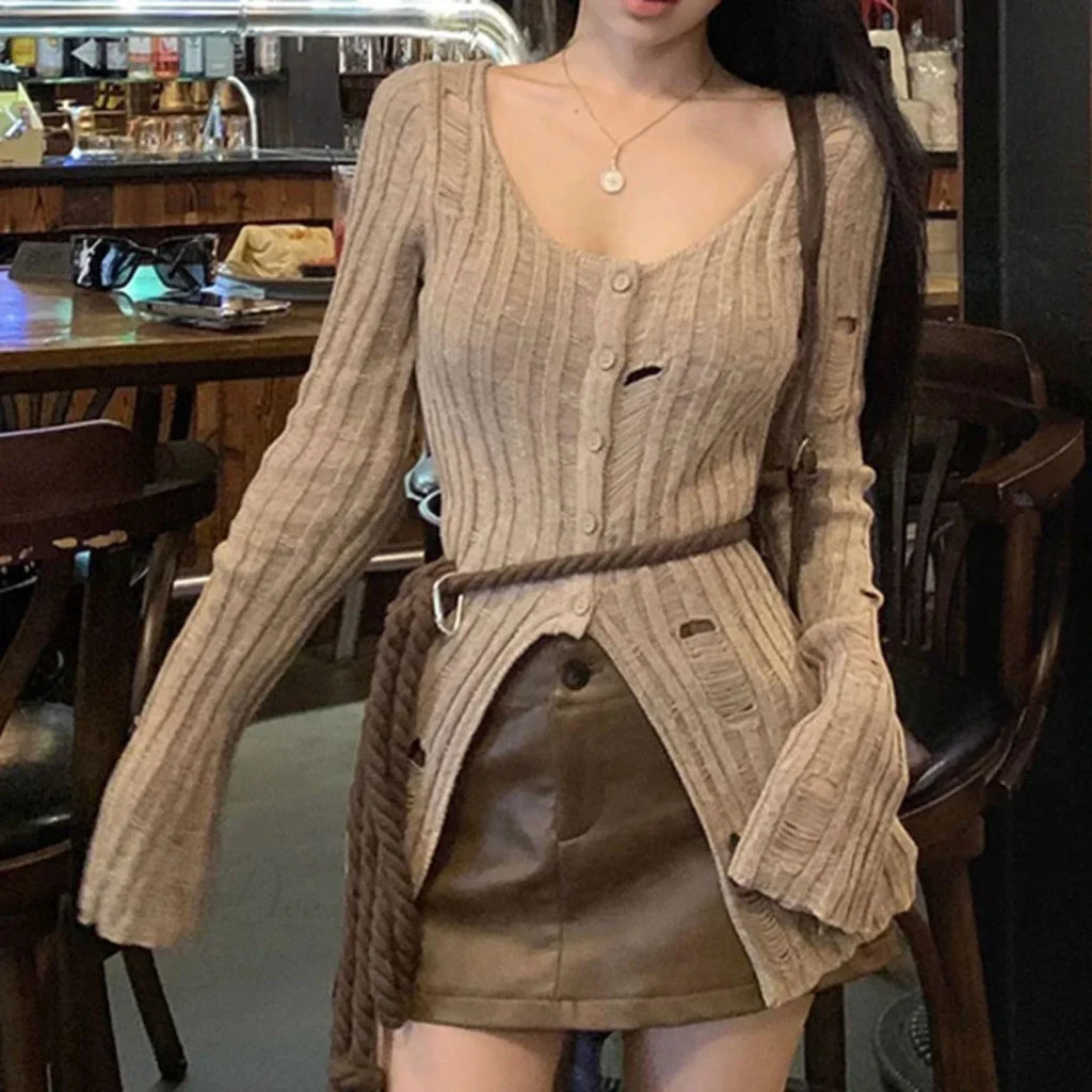 Vintage Knitted Spring Long Sleeve Button Closure Slim Knit Top image 4