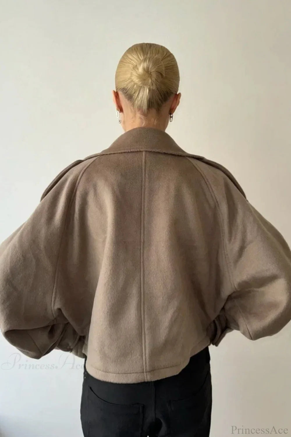 Vintage Stand Collar Buttoned Short Wool Coat image 3