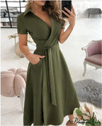 Warm-Season Retro Short-sleeved V-neck Gown Party Spring Patterned Fashion Belt image 10