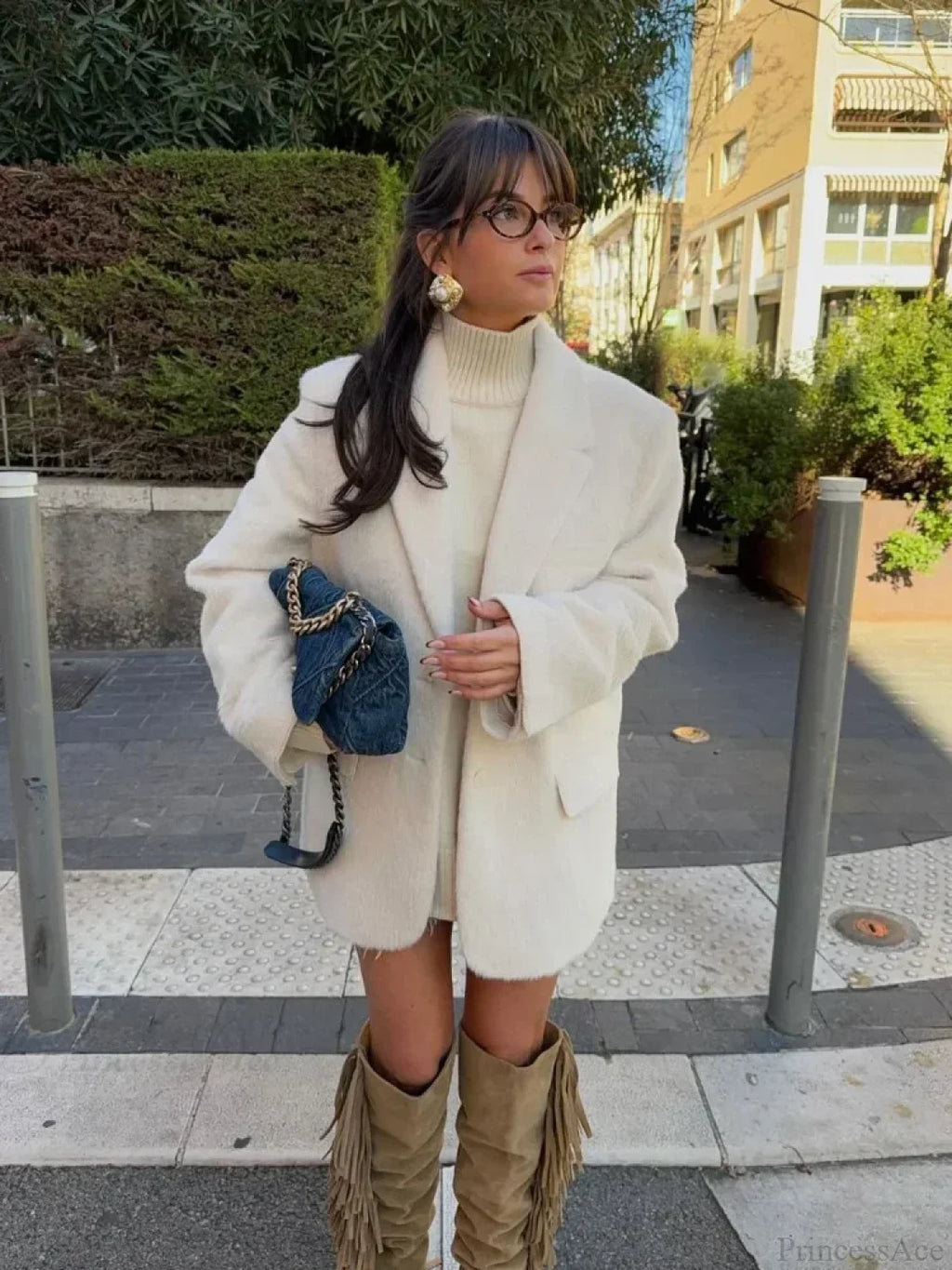 White Single Breasted Woolen Coat image 5