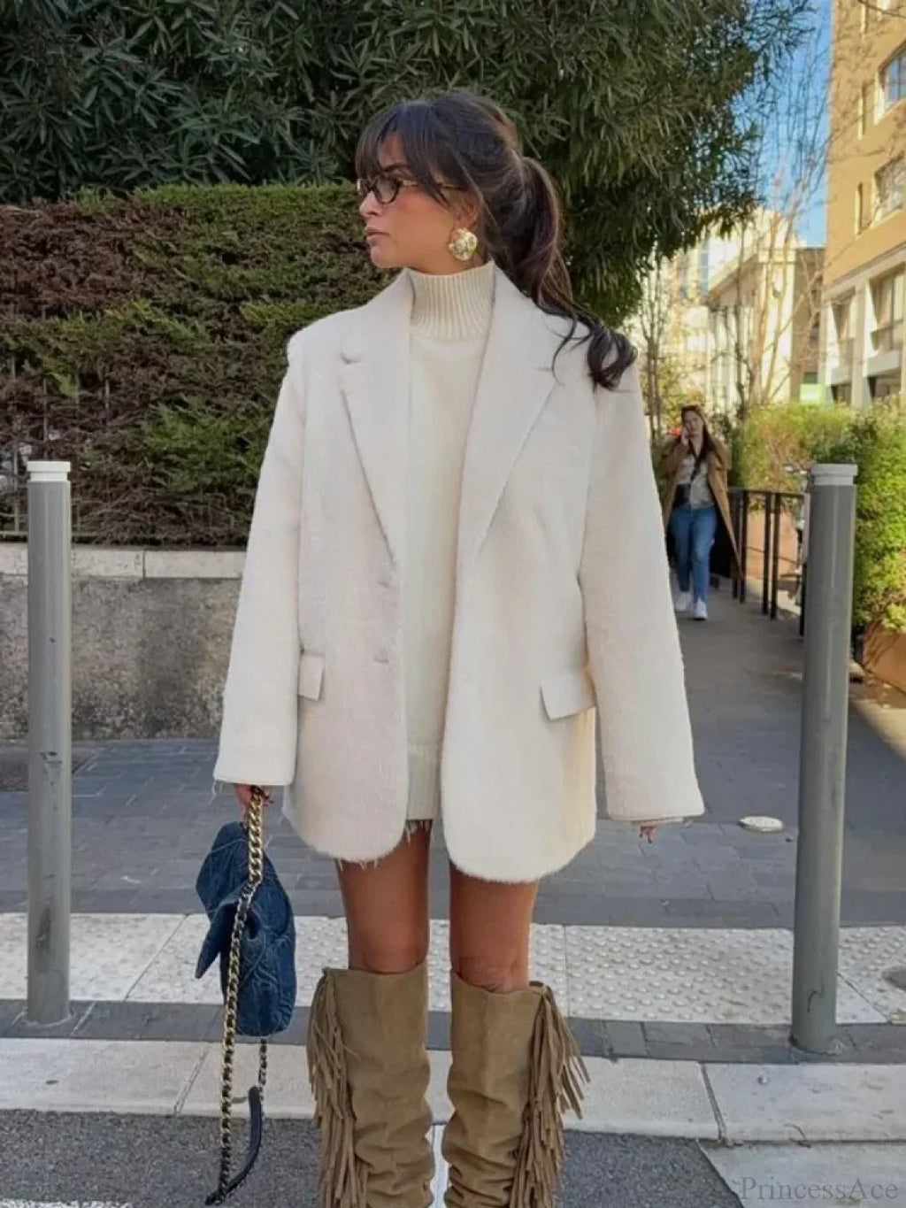 White Single Breasted Woolen Coat image 4