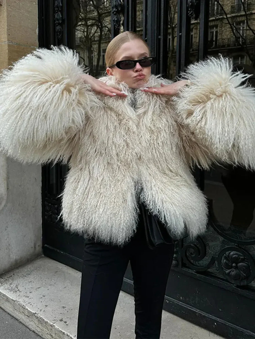 White Thicken Cropped Coat image 2
