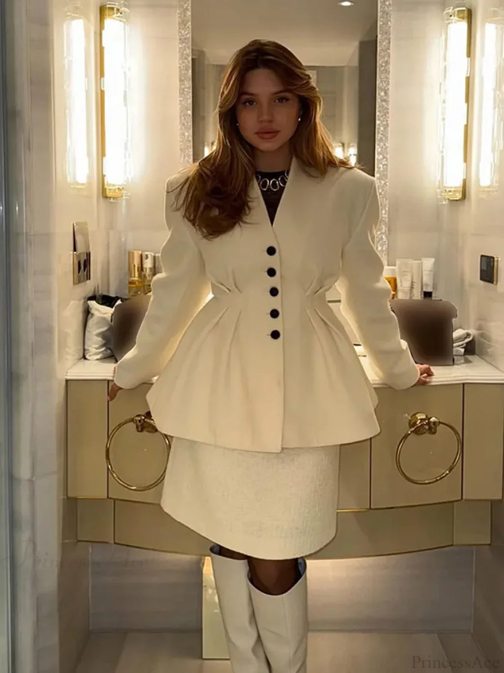 White V-neck Pleated A-line Coat image 3