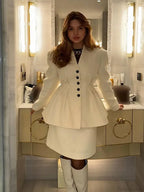 White V-neck Pleated A-line Coat image 3