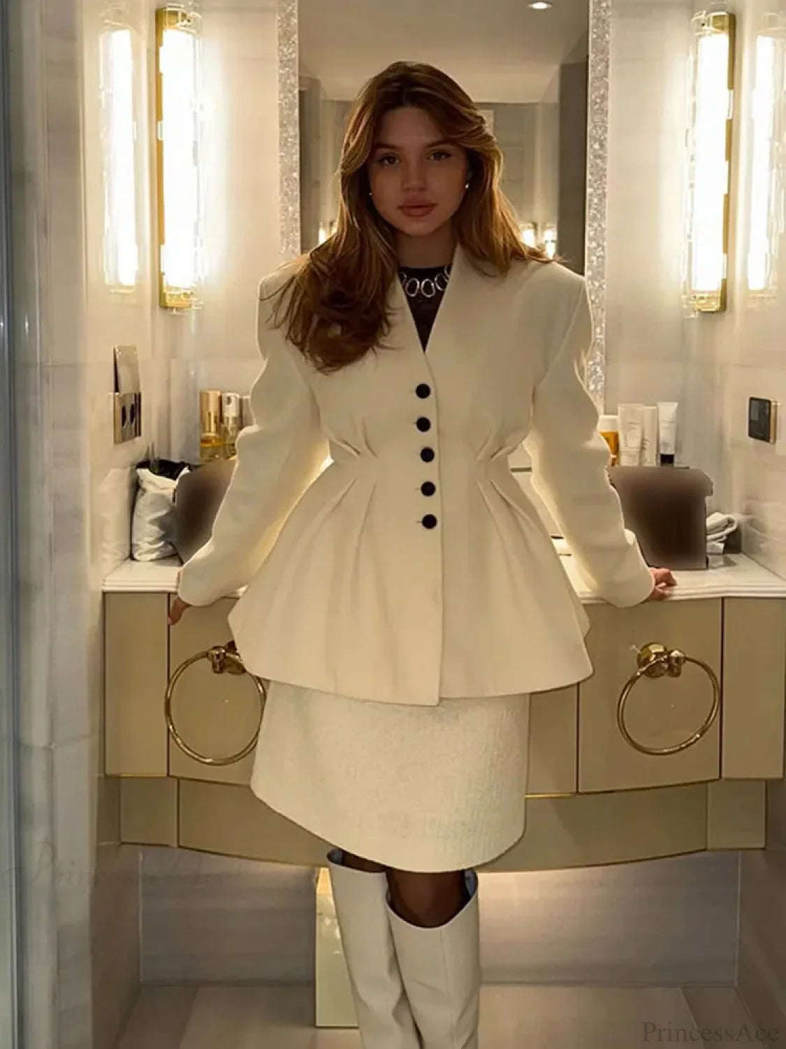 White V-neck Pleated A-line Coat image 3