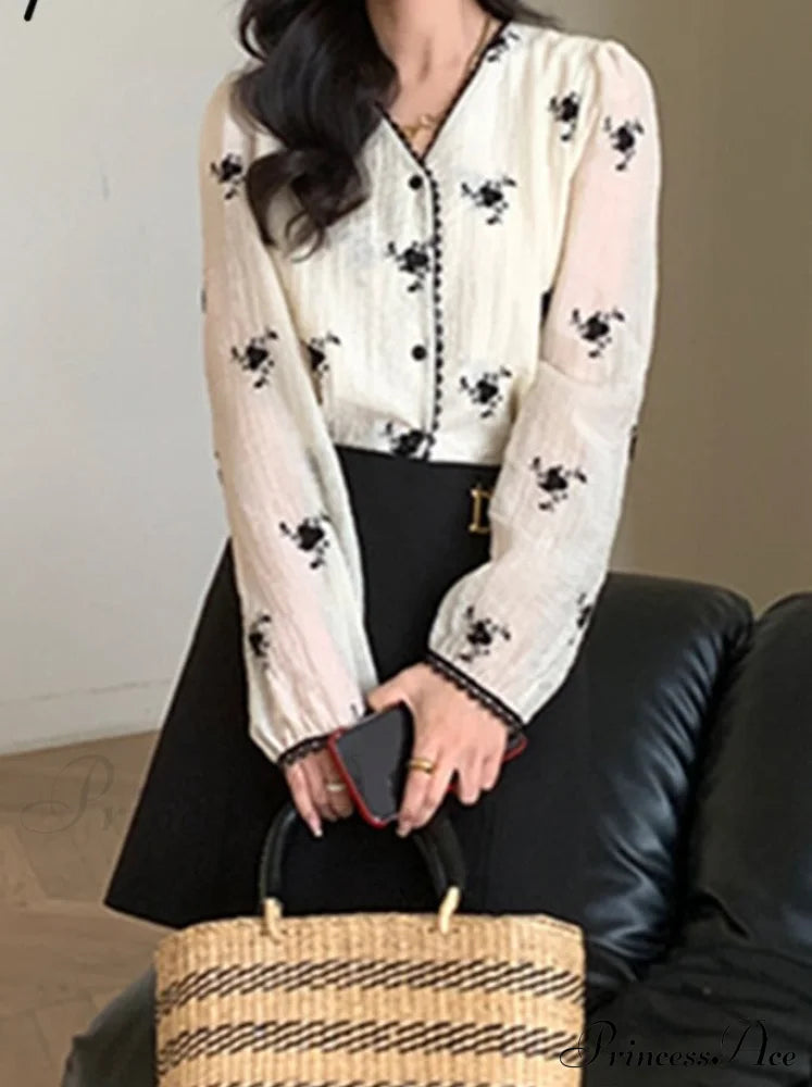Women's Button Blouse Up V Spring Neck Long Arm Patterned Casual Top image 3